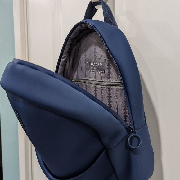 Thacker Navy Blue Neoprene Cocoon Ella Carey Day Pack Backpack Bag Travel Flying - Picture 5 of 7